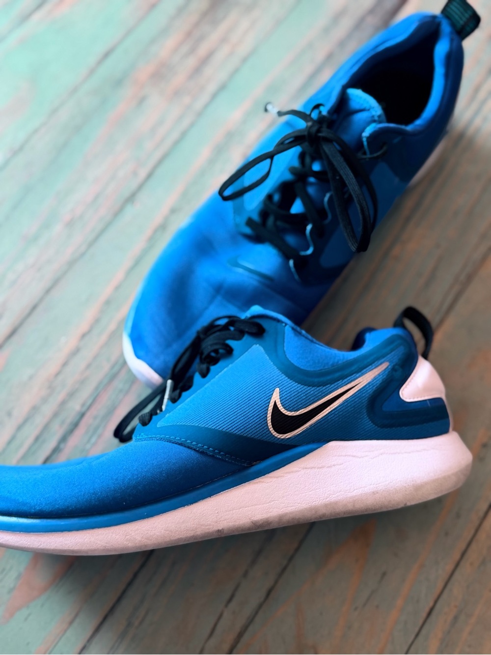 Nike LunarSolo Blue Running Sneakers with Black Laces